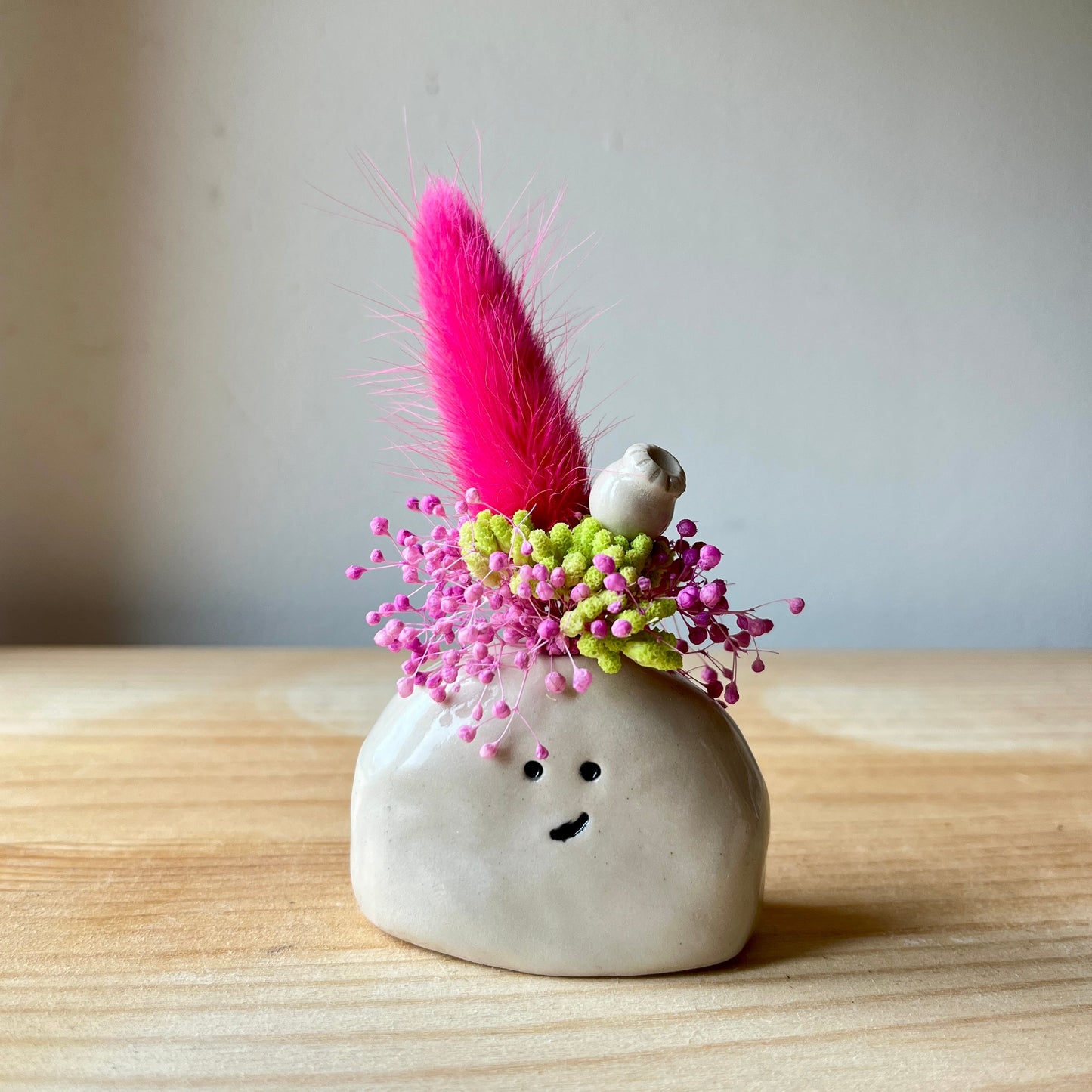Pebble Pal bud vase (1)